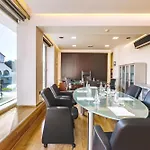 מלון Aktis Art 4*