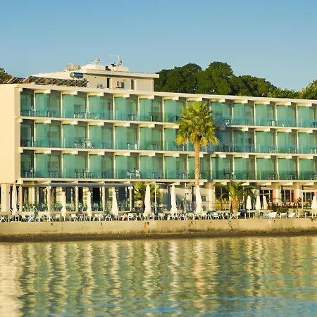 コス アクティス アート ホテル