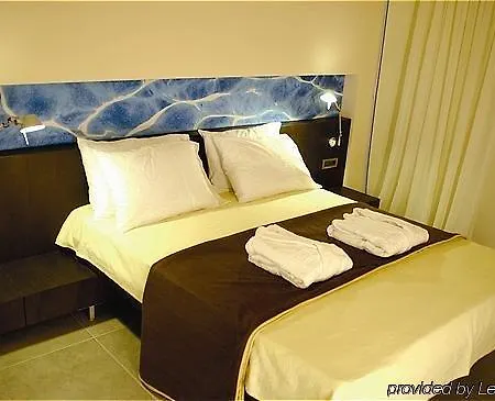 コス アクティス アート ホテル