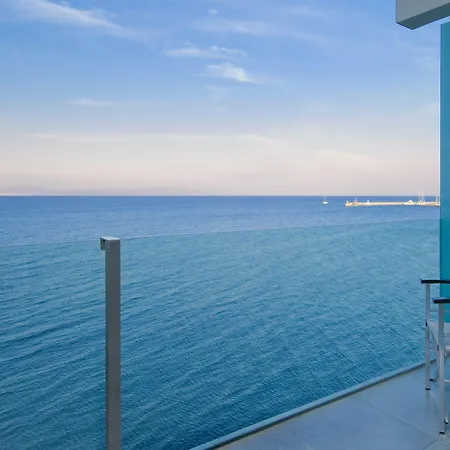 코스 아크티스 아트 호텔