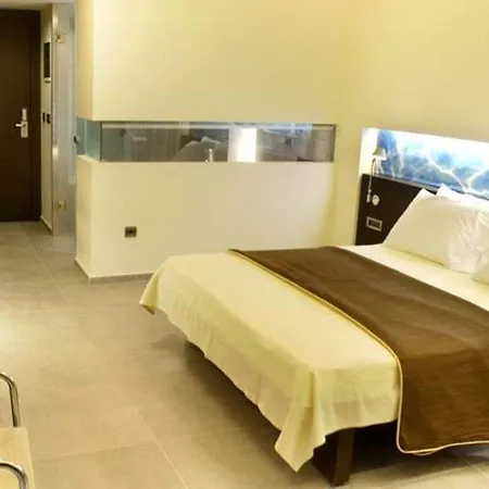 كوز أكتيس آرت فندق