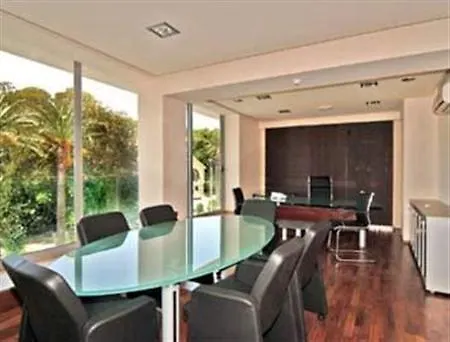 فندق كوز أكتيس آرت