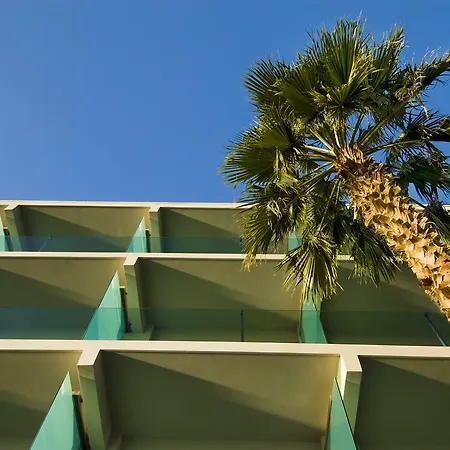 كوز أكتيس آرت فندق